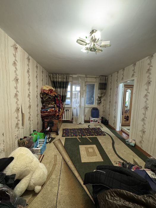 Квартира срочна сотилади