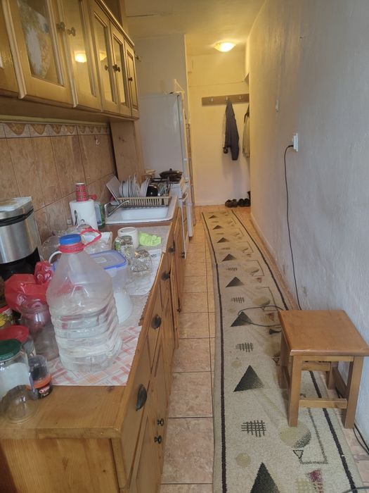 Vând garsonieră in Câmpeni