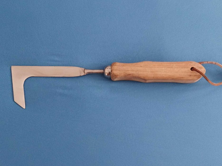 Unealta pentru gradinarit si chiar autoaparare