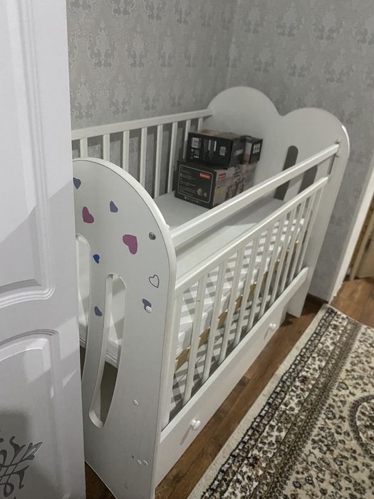 Продам манеж в хорошем состоянии