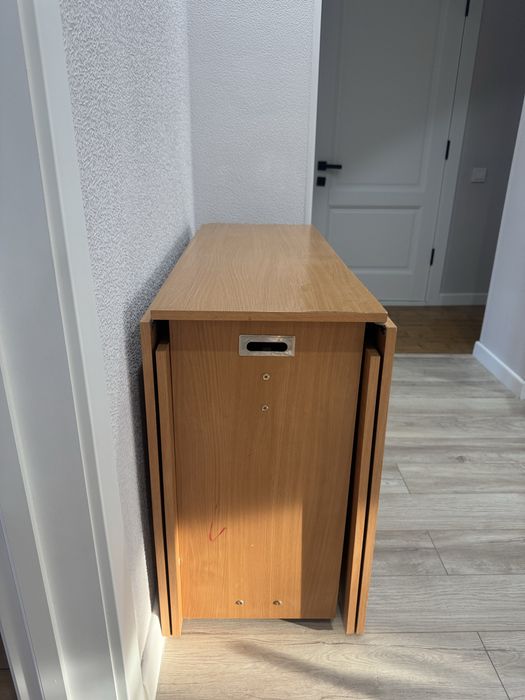 Продам стол книжка