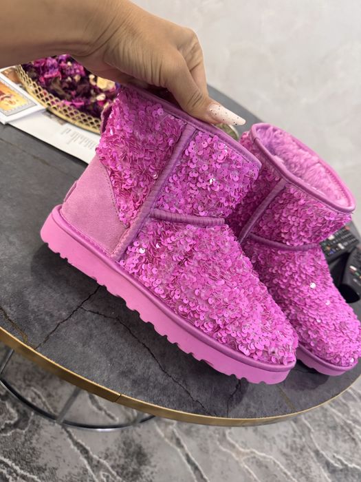 UGG Classic Mini Chunky Sequin.