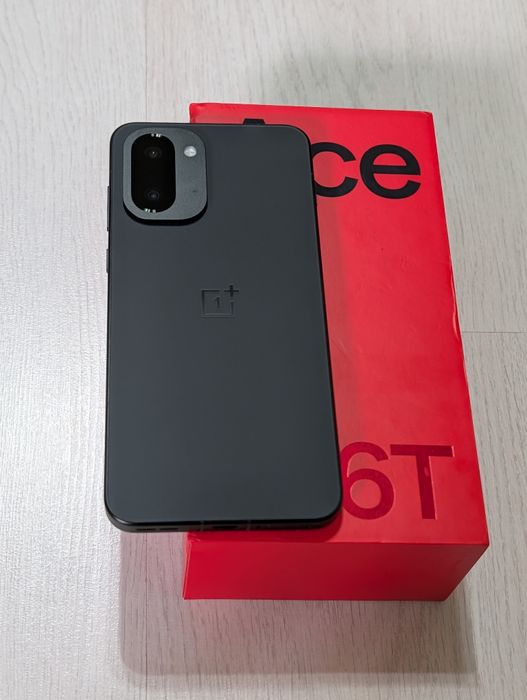 One Plus Ace 6T 256 gb Ram 24 5G