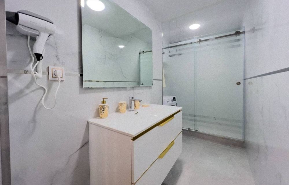 Pushkin metro 3 daqiqa yo‘l