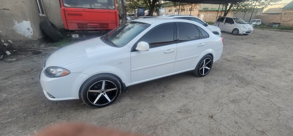 Diska  balon sotiladi