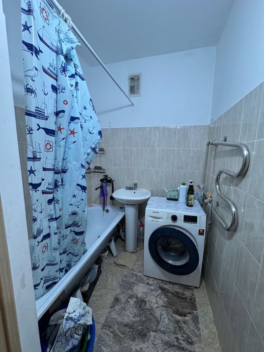 Левый берег 68 үйден 3 бөлмелі 2 қабатта