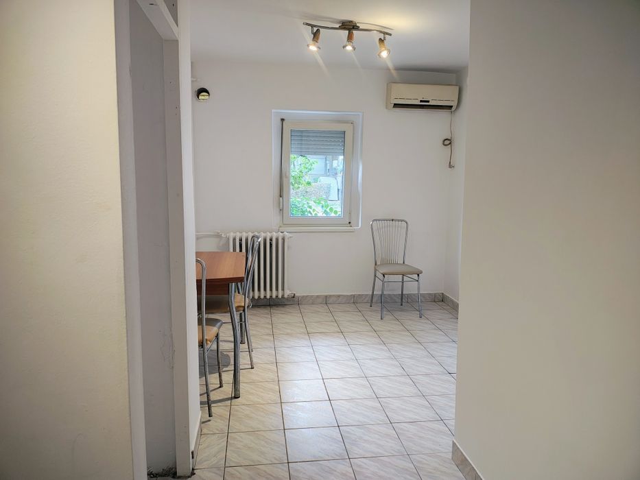 Vând apartament 2 camere decomandat, lângă Prima Shops
