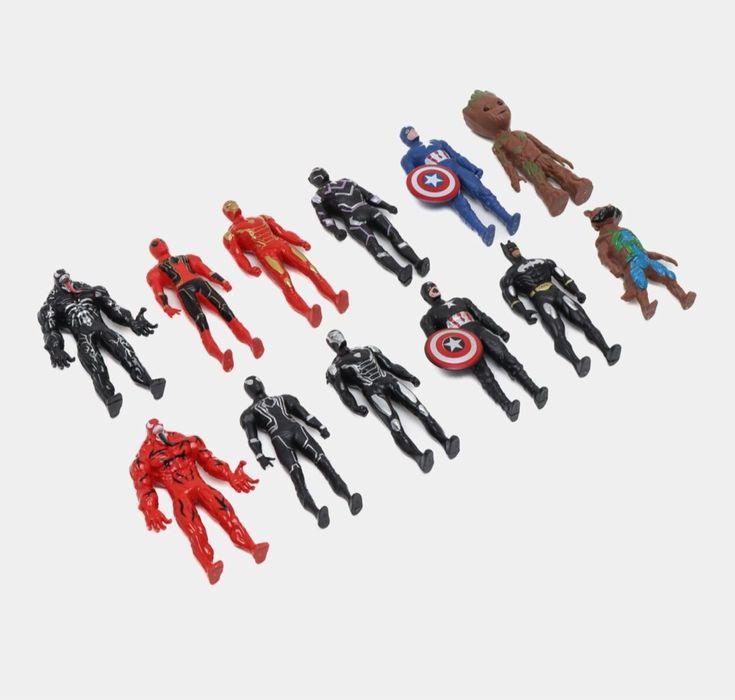 Продам коллекцию фигурок Marvel Игрушек Человек-паук