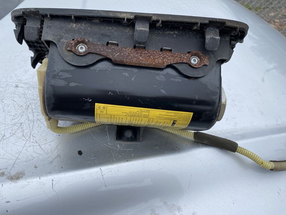 Десен аер бег /Air bag/,капачка за Toyota Rav 4,2002г