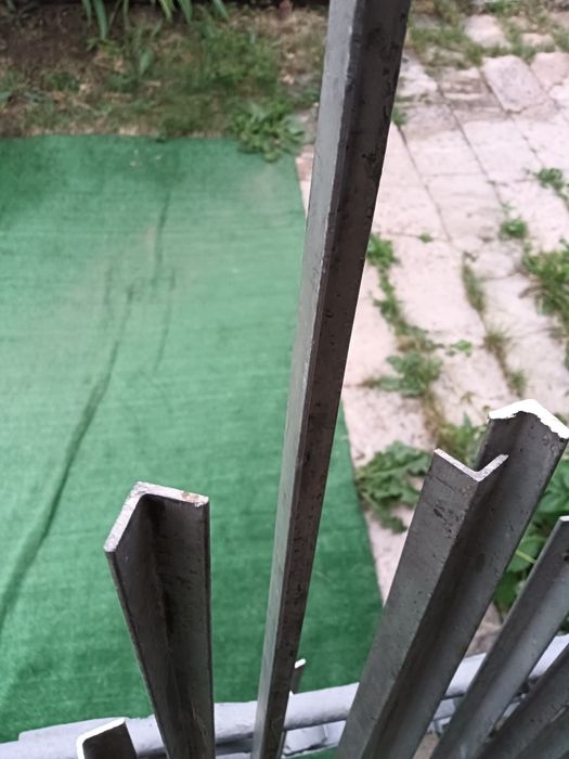 Уголок алюминиевый