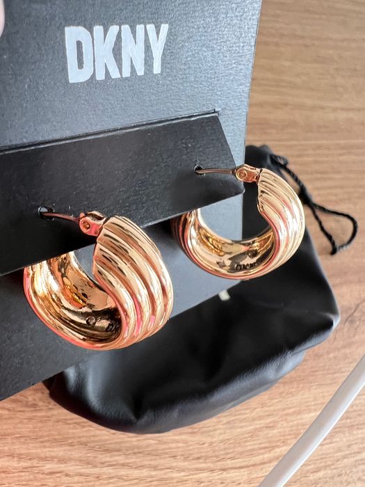 Дамски обици dkny