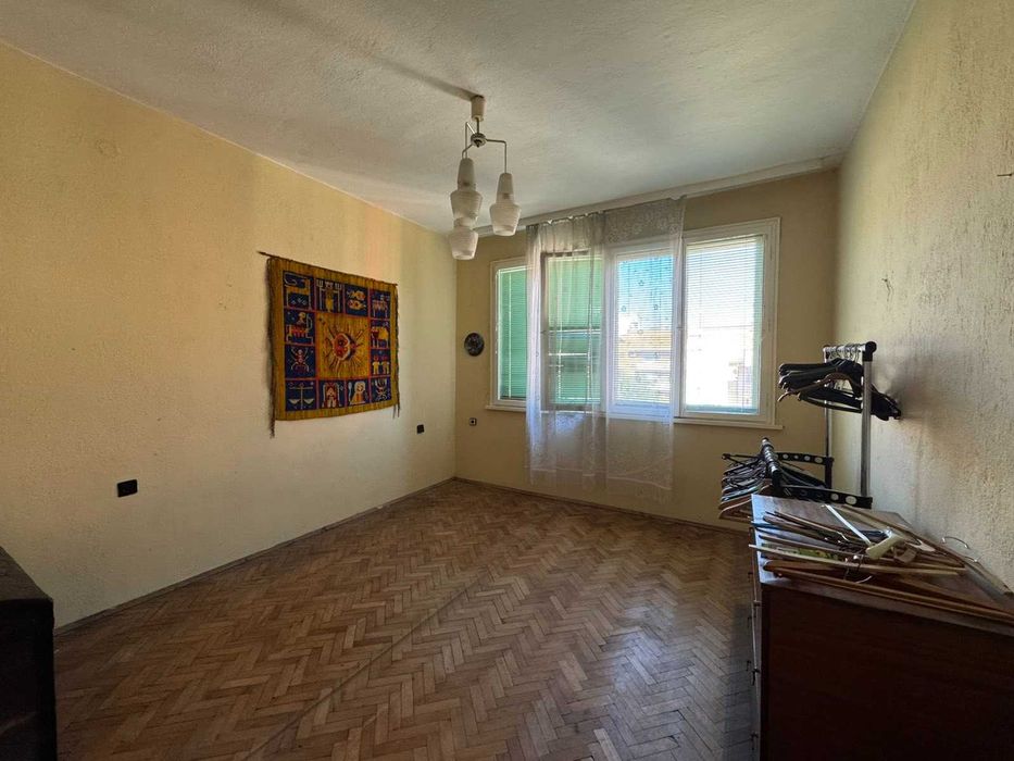 Продава се Тристаен апартамент в Велико Търново, Център - 135 кв.м за 1000 €/кв.м - Снимка #9