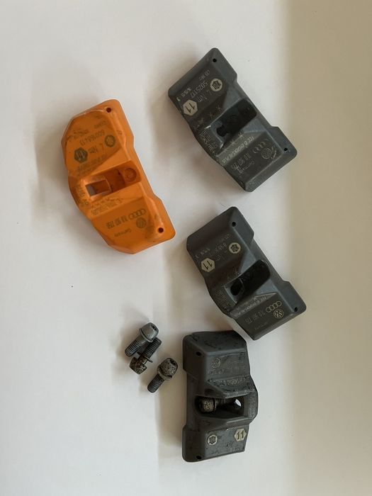 ПРОМОЦИЯ - Датчици за налягане в гумите за Фолсфаген Таурег и Порше Ка