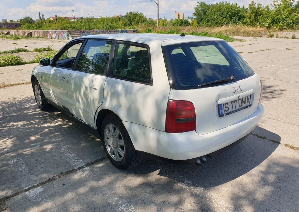 Vând/Schimb Audi A4 B5 break 1.9 AFN 110cp !