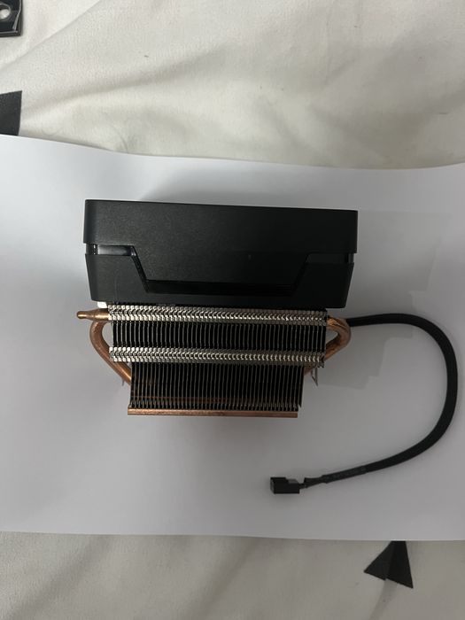 Cooler AMD Wraith Prism cu RGB socket AM4