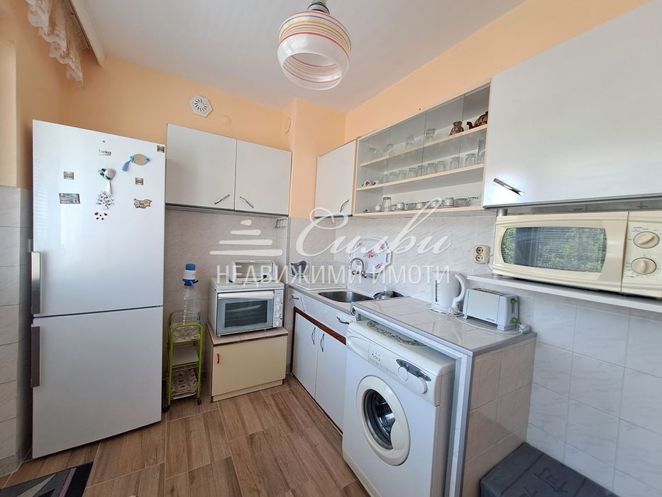 Дава се под наем Двустаен апартамент в Шумен, Тракия - 61 кв.м за 255 € - Снимка #6