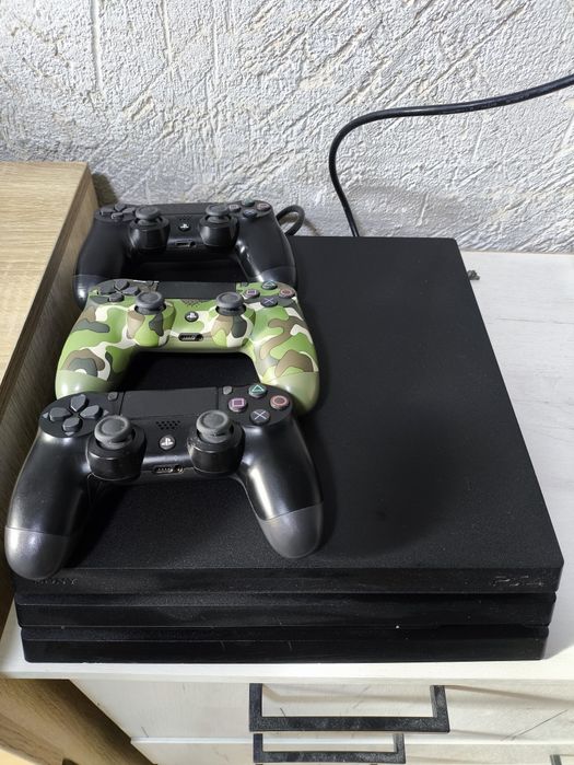 Play station 4 pro 1tb