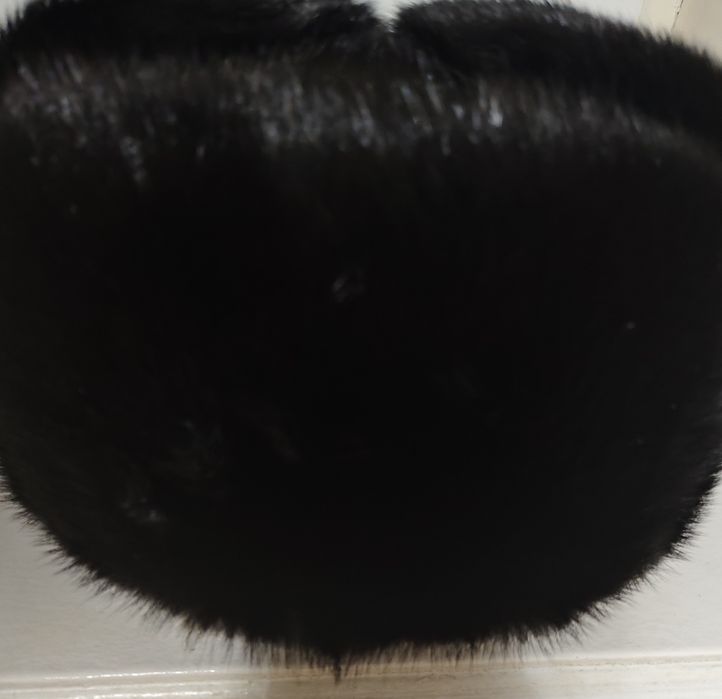 Норковая шапка .