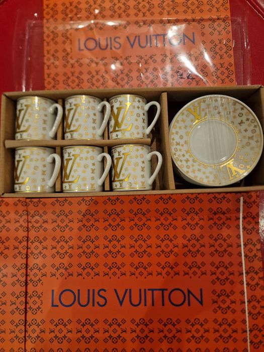 Set cafea 12 piese potrivit cadou (logo auriu),cutie ,saculet