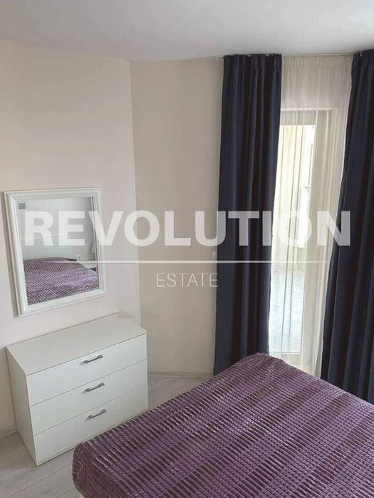 Тристаен апартамент в района на м-т Ален Мак!