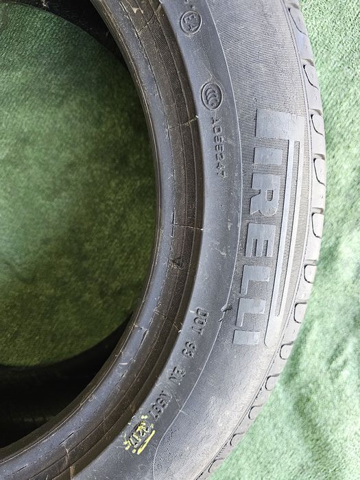 225 55 17 vara pirelli