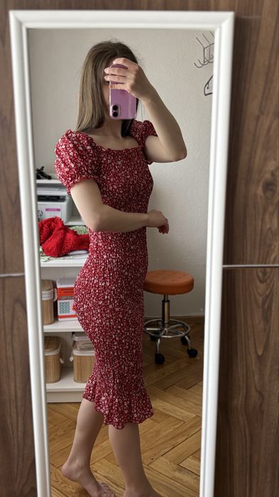Rochie femei in stare extrem de buna