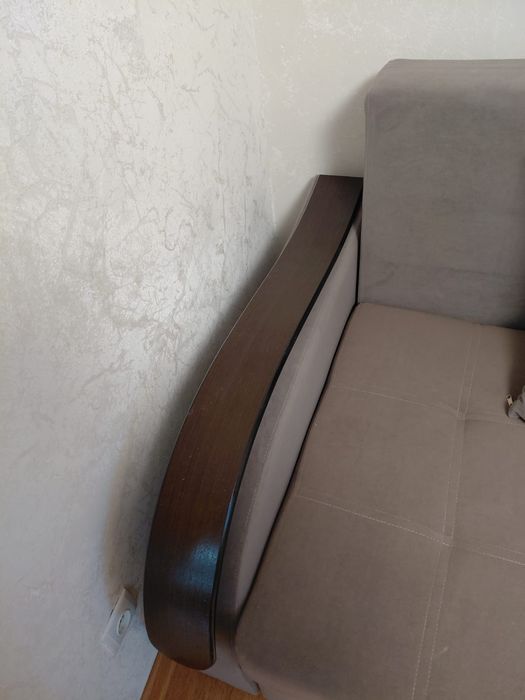 Продам диванчик в отличном состоянии