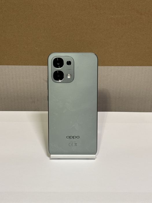 MDM vinde: Oppo A6 Pro 5G, 256GB, Lunar Titanium.