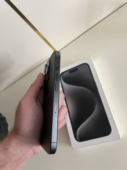 Продам IPhone 15 pro 128gb