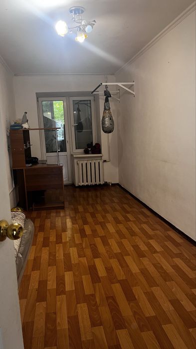 Продаеться квартира срочно район Омеги