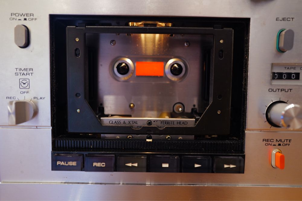 Linie Amplificator Akai AM 2450 si deck casetofon GXC 715D