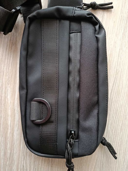 мъжка чанта за кръст/през рамо