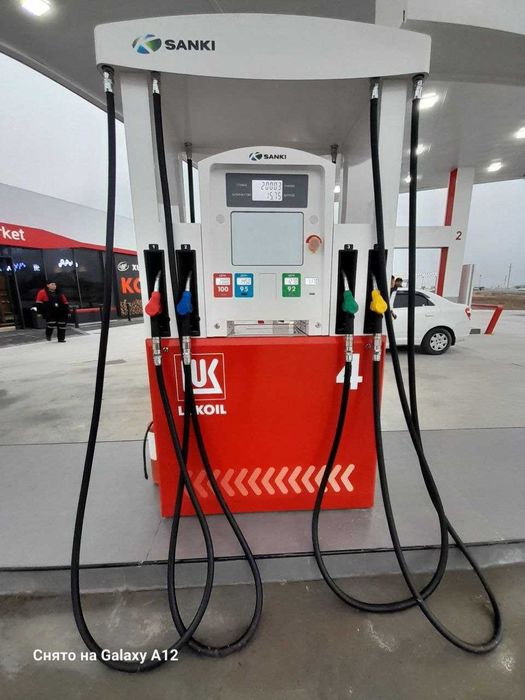 Бензакалонка Lukoil.Бензоколонка BENZAKOLONKA  1. 2. 6. 8.рукавные AZS