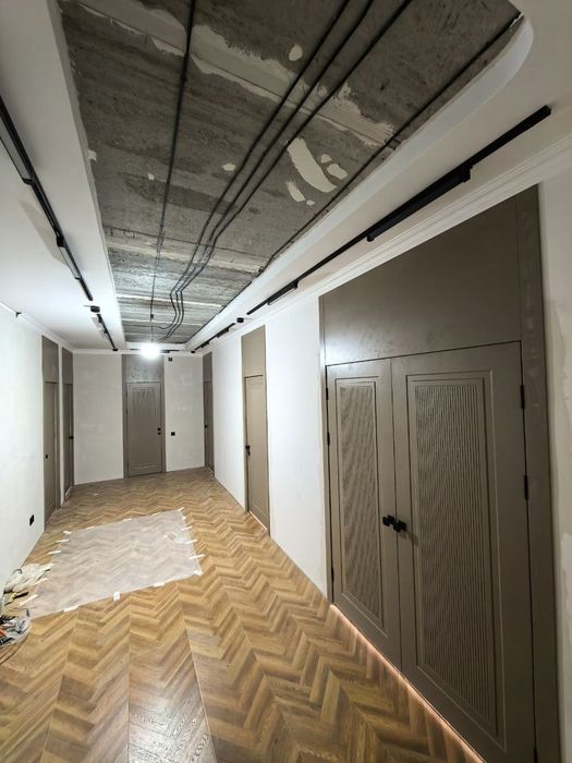 Установка межкомнатных дверей