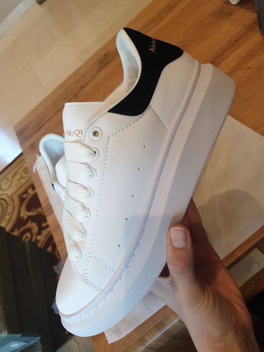 Balenciaga Triple S и Alexander McQueen