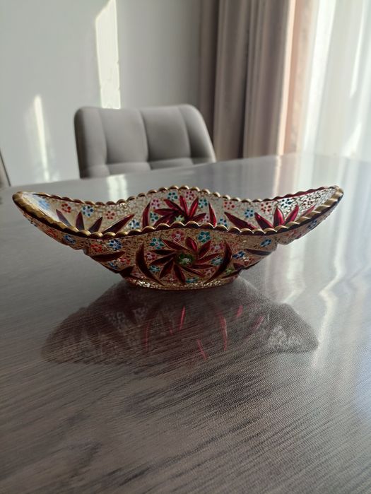 Конфетница на ножке