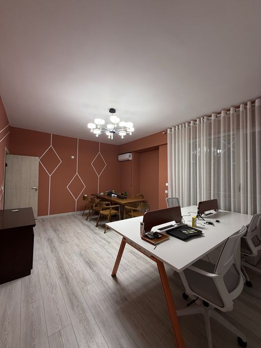 сдаётся помещение в Zarafshan city , с офисной мебелью в бонус