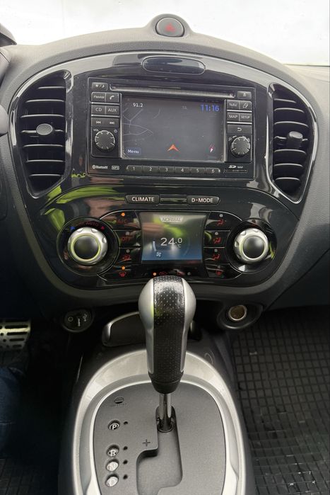 Cumpără-i ceva frumos si trainic! Ia-o p’asta!