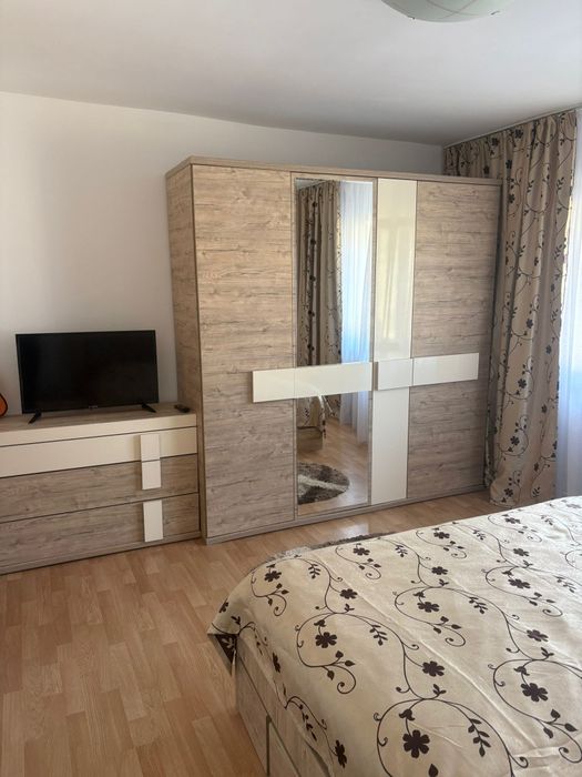 Închiriez apartament regim hotelier