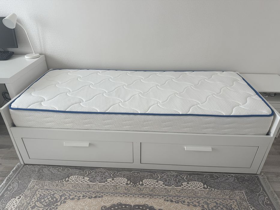 Спальный гарнитур Икеа