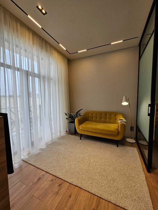 Центр Луночарского. 2/3/6. Новостройка