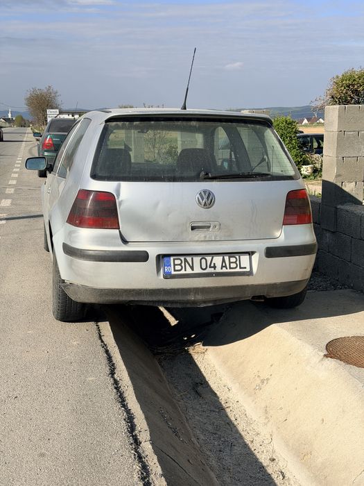 Vând golf 4 coupe