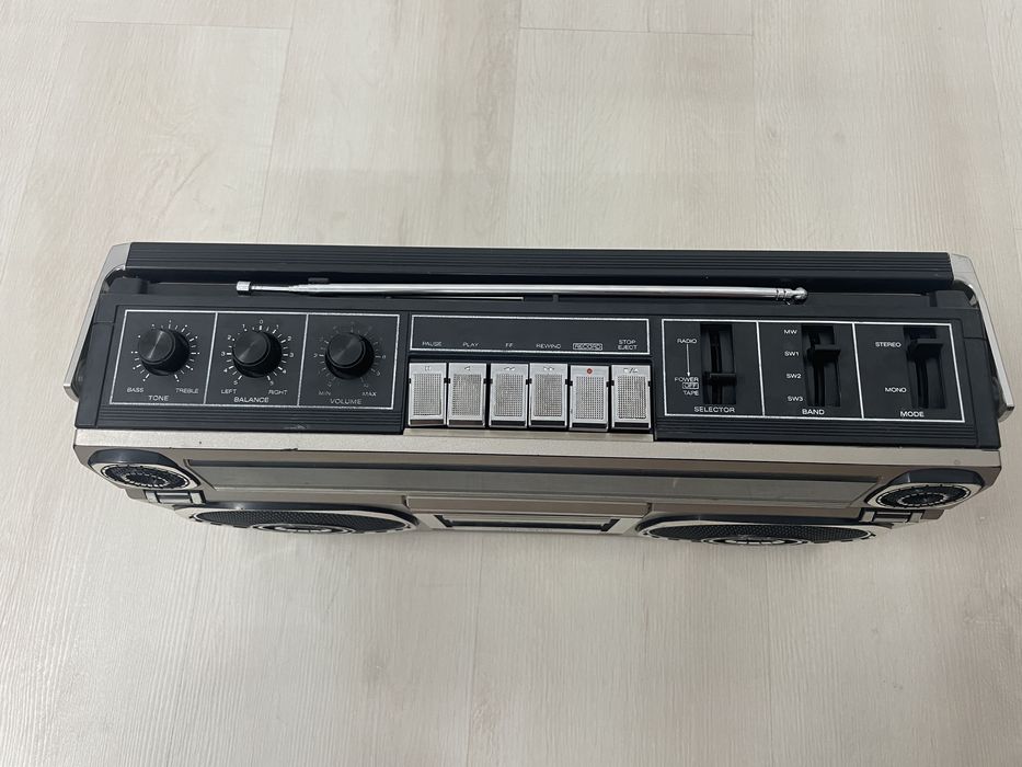 Магнитофон кассетный