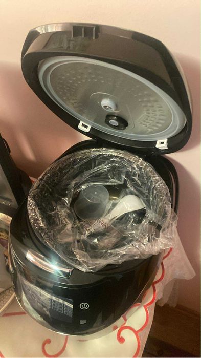 Vand multicooker digital