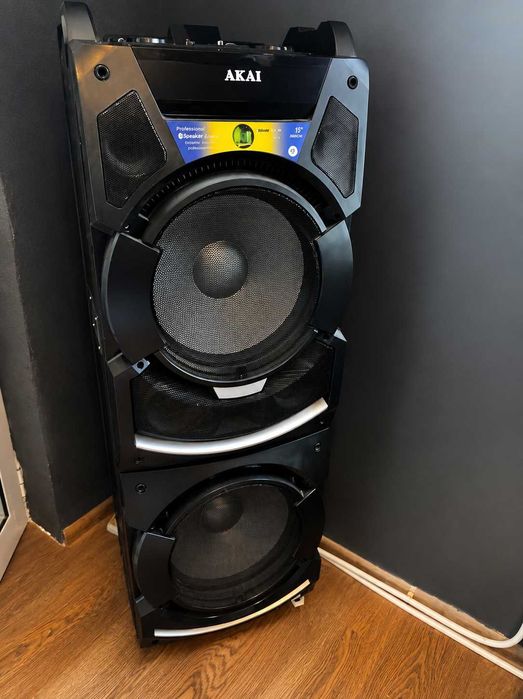 Продавам AKAI DJ-S5H във отлично състояние
