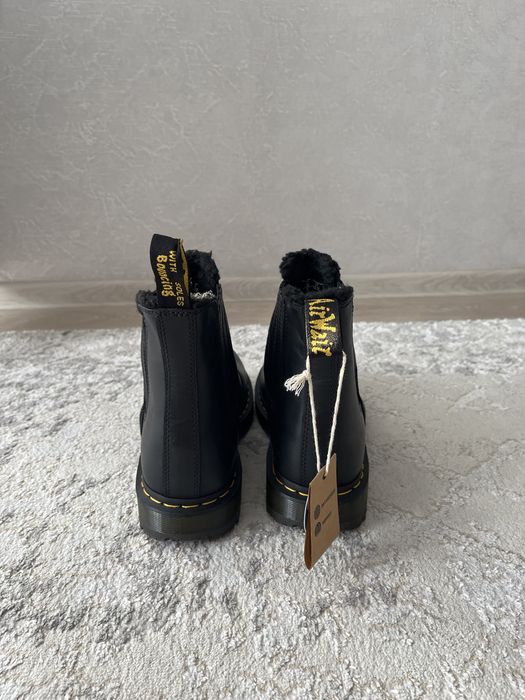 Зимние челси Dr. Martens