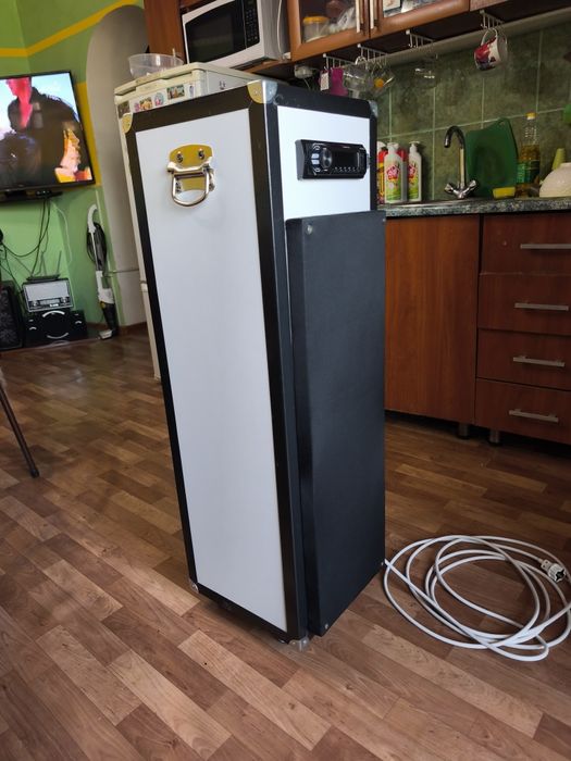 Музыкальная стерео колонка на  четыре канала