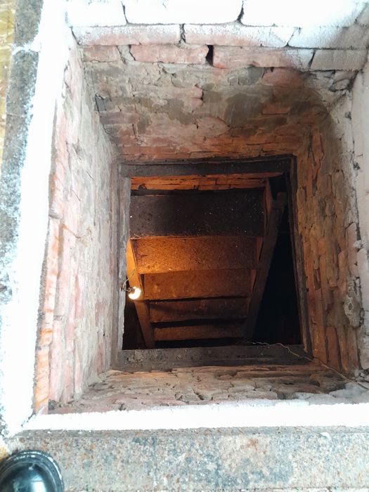 Продам берлогу...10 общество