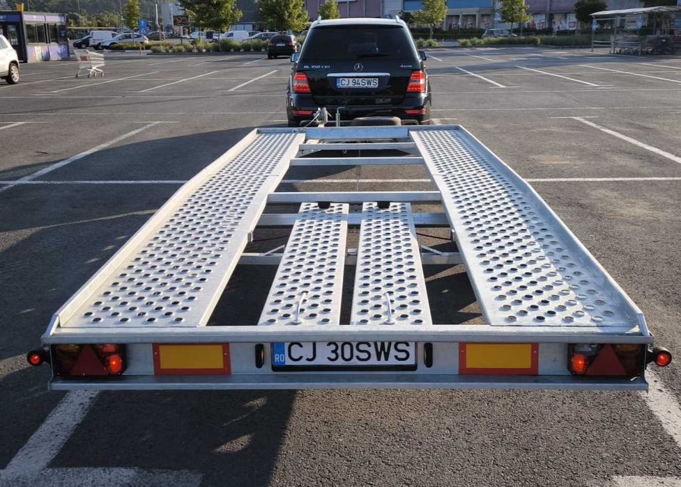 INCHIRIEZ platforma auto 5m 2.7t