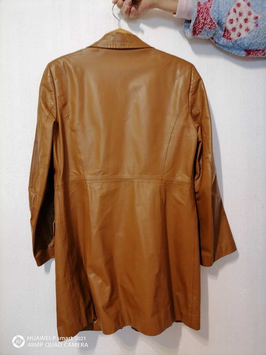 Продавам кожени якета, естествена кожа, размер М, цена 30